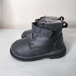 NWOT Cat and Jack Toddler Hiking Style Boot